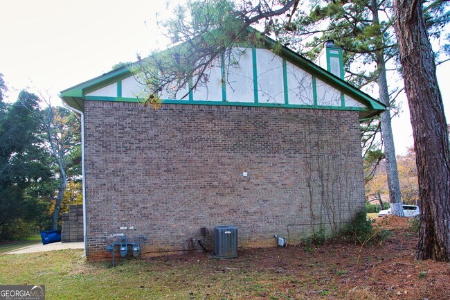 Foto del edificio - 2139 Golfview Dr SE