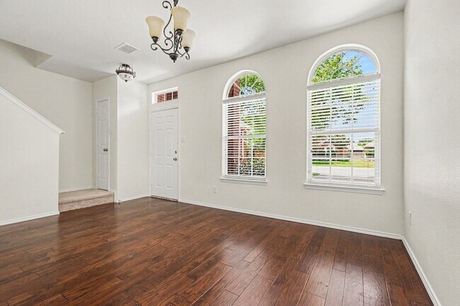 Foto del edificio - 1578 Mahogany Dr