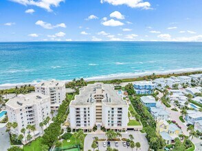 Building Photo - 176 Helios Dr