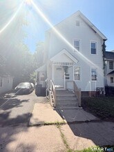 Building Photo - 32 Alstrum St