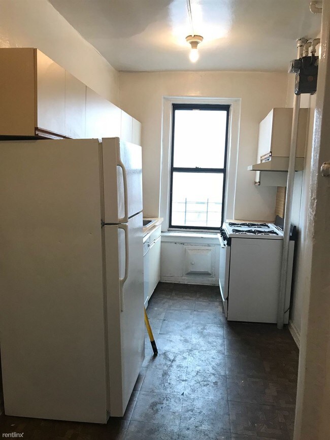 Foto del edificio - 784 Allerton Ave