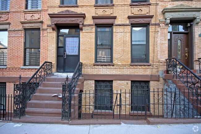 Building Photo - 6 Convent Ave
