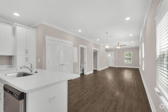 Building Photo - 384 Date Palm Ln
