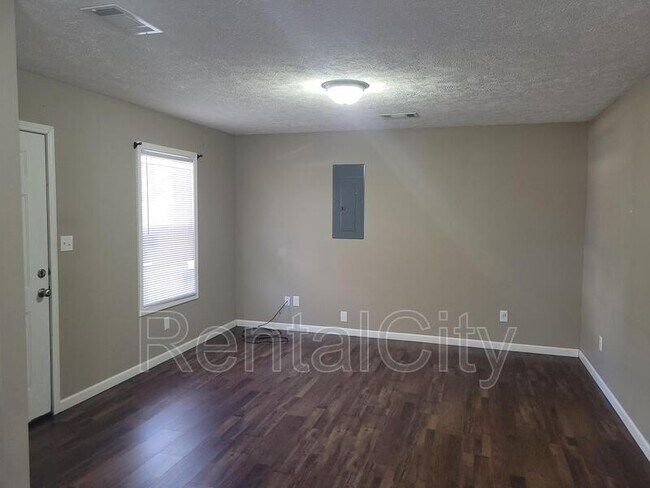 Building Photo - 1813 Curry St