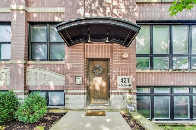 Foto del edificio - 421 S Ridgeland Ave