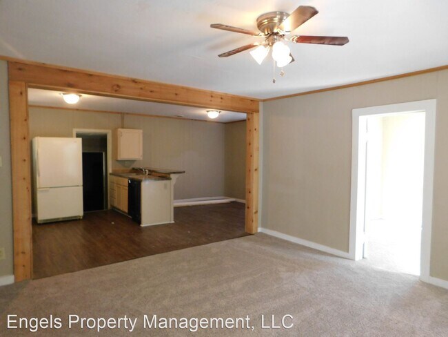 Building Photo - 3 br, 1 bath House - 820 W 6th