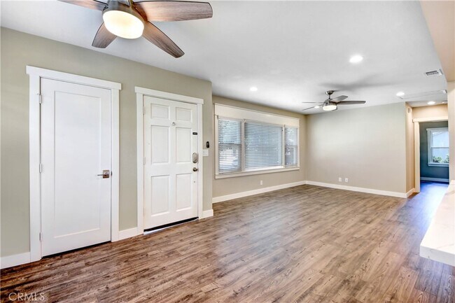 Foto del edificio - 1197 N 5th Ave