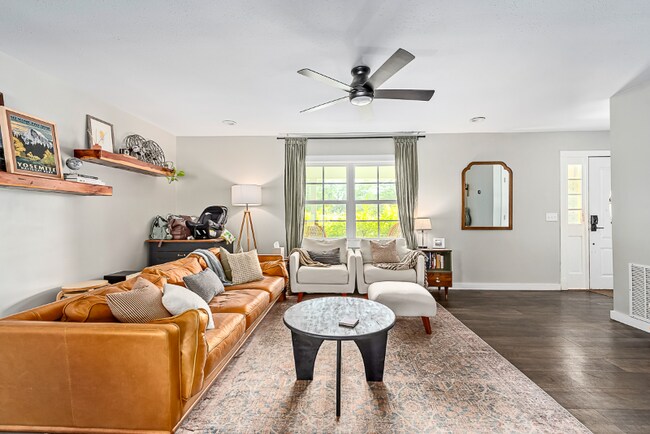 Foto del edificio - 504 Victoria Dr