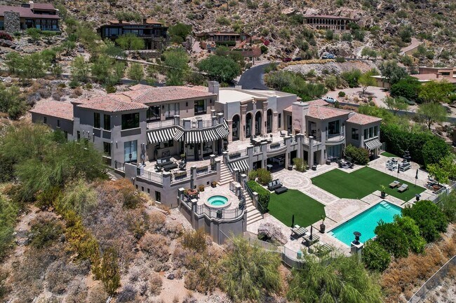 Building Photo - 7046 N 59th Pl