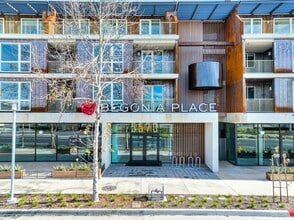 Building Photo - Begonia Place