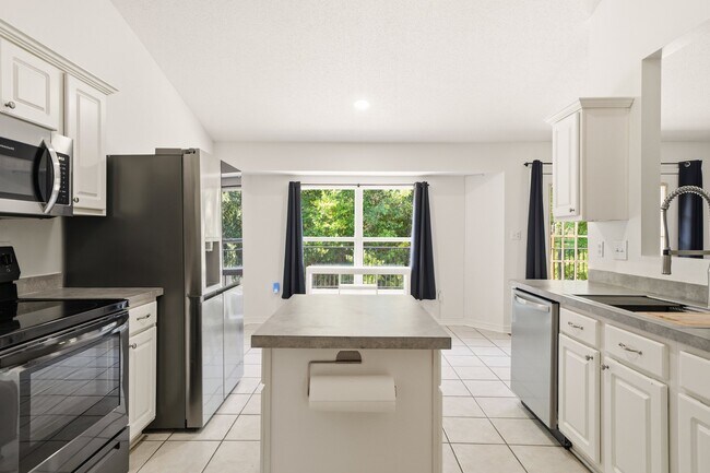 Foto del edificio - 6381 Havenmist Ln