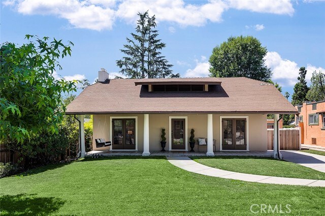 Foto principal - 977 N Hill Ave