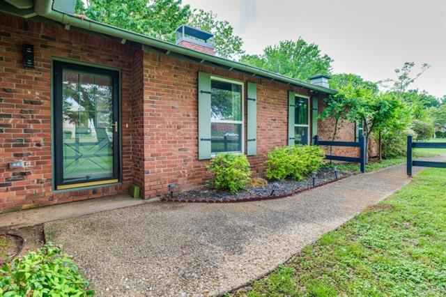 Building Photo - 4707 Bransford Rd