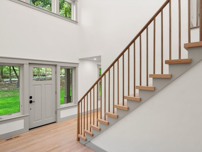 Building Photo - Modern Farmhouse 3 Bedroom 3.5 Bathroom