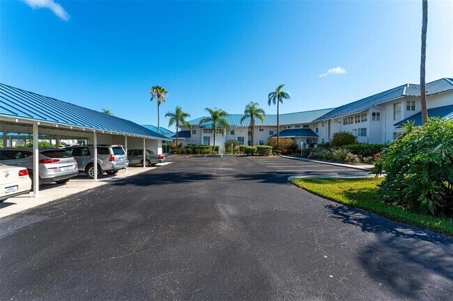Foto del edificio - 923 Sandpiper Cir