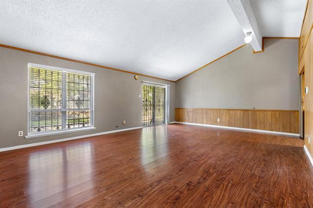 Foto del edificio - 1105 Lawson Dr