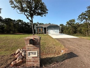 Building Photo - 17940 Lantana Loop