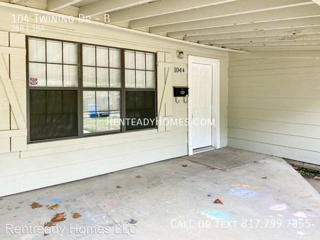 Building Photo - 2 br, 1 bath House - 104 Twining Dr Unit B
