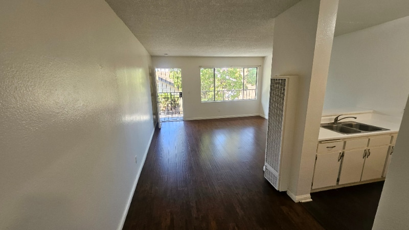 Primary Photo - 1023 Broad Ave