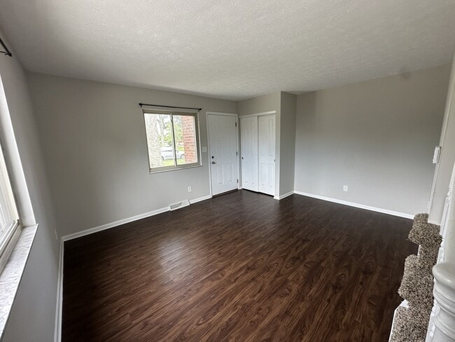 Building Photo - 4893 Nugent Dr