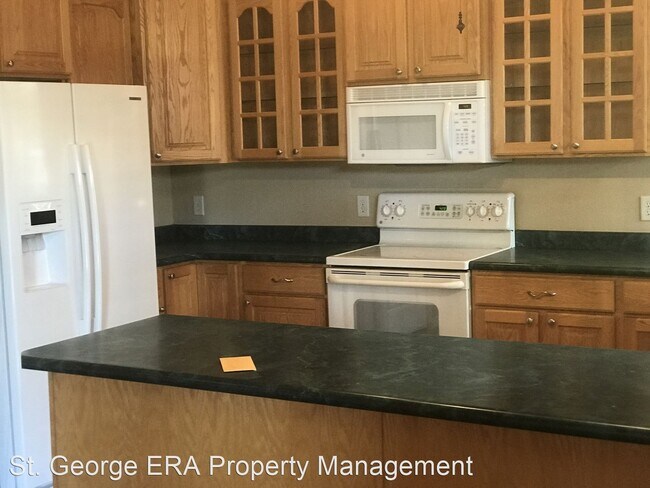 Foto del edificio - 3 br, 2 bath House - 2576 E. 50 S.
