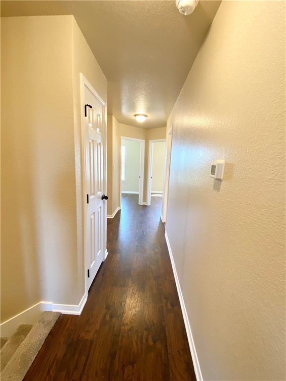 Building Photo - 100 Sandstone Dr