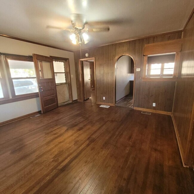 Foto del edificio - $795 - 2 bed 1 bath - Single Family Home
