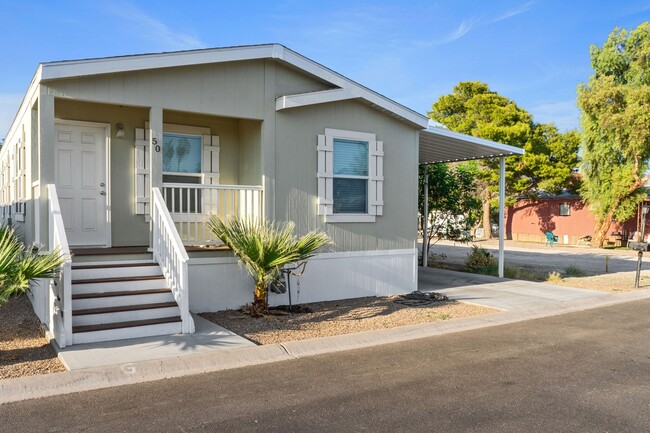 Building Photo - Shadow Mountain Community