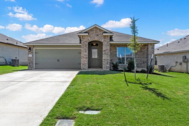 Building Photo - 11812 McCabe Dr