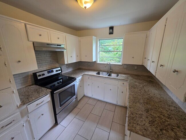 Building Photo - 11433 Bainbridge Dr