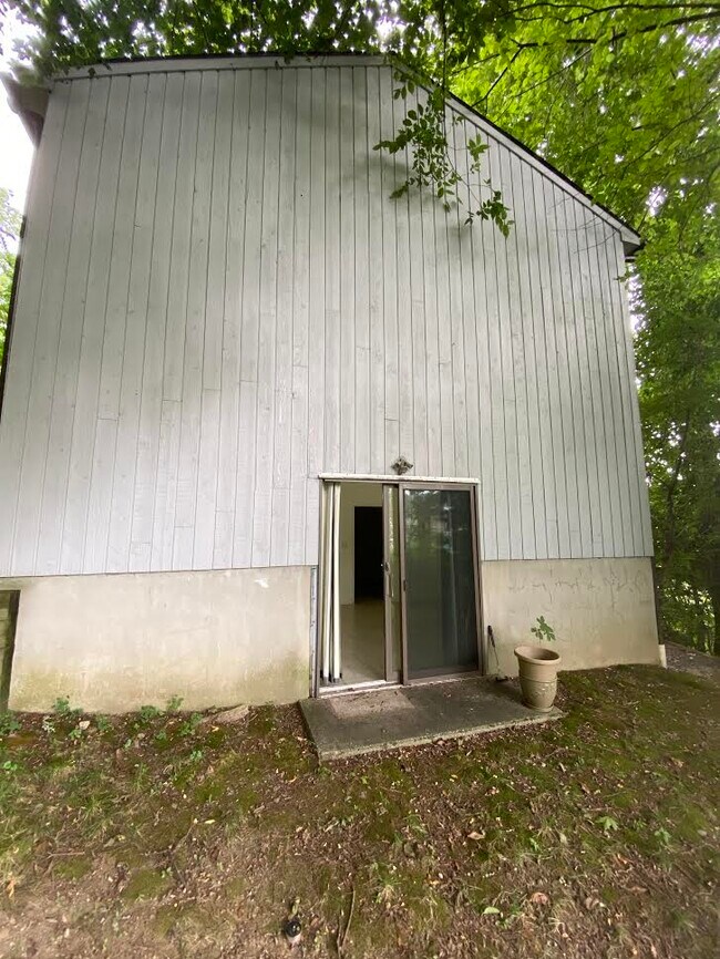 17 Ridge Rd Unit 1, Ardsley, NY 10502 Apartments in Ardsley, NY