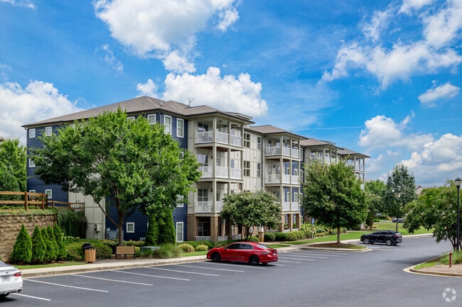 Building Photo - Avonlea Square