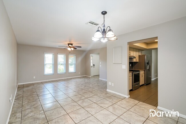 Building Photo - 35129 Perch Dr