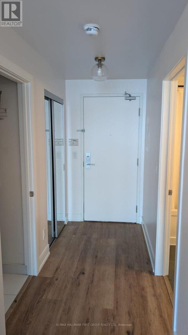 Photo du bâtiment - 150 E Liberty St