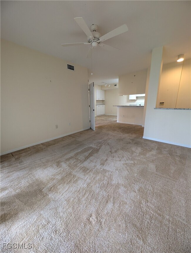Building Photo - 6481 Aragon Way