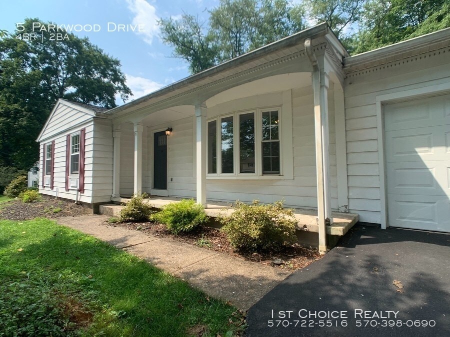 Primary Photo - 4 bedroom ranch near Lock Haven Hospital