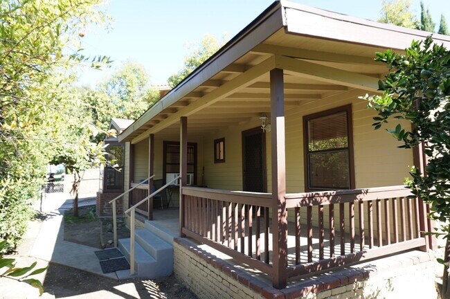 Foto del edificio - 3948 Pennsylvania Ave