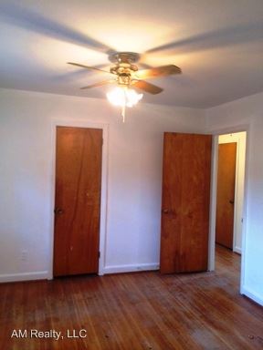 Building Photo - 3615 Stonehaven Dr