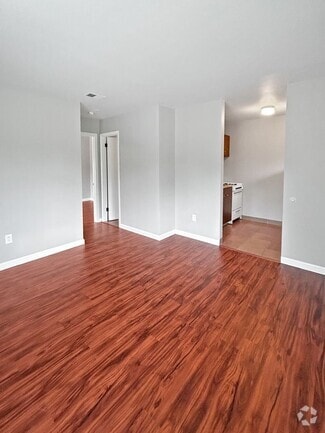 Building Photo - 114 McLaughlin Rd