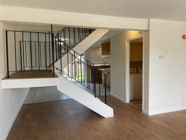 Foto del edificio - 3 Bedroom, 1.5 Bath Home in Parkway Neighborhood