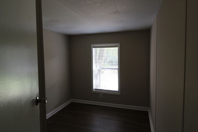 Foto del edificio - Newly Renovated 3-Bedroom Mobile Home in Tallahassee Available Now
