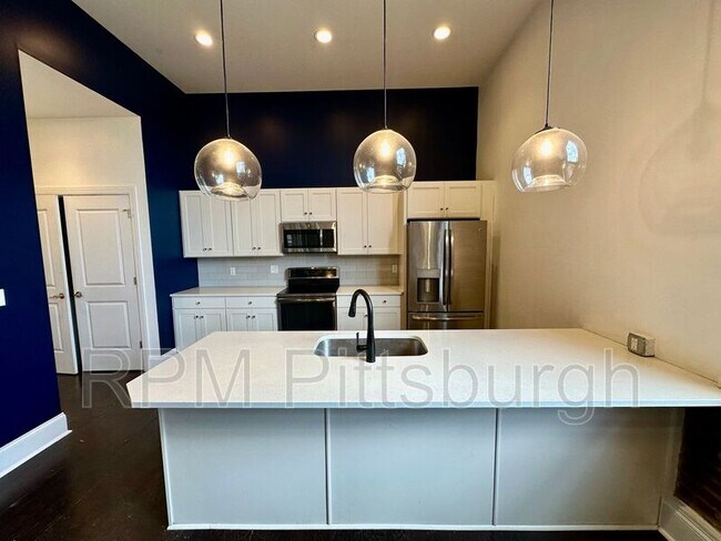 Foto del edificio - 5267 Holmes St