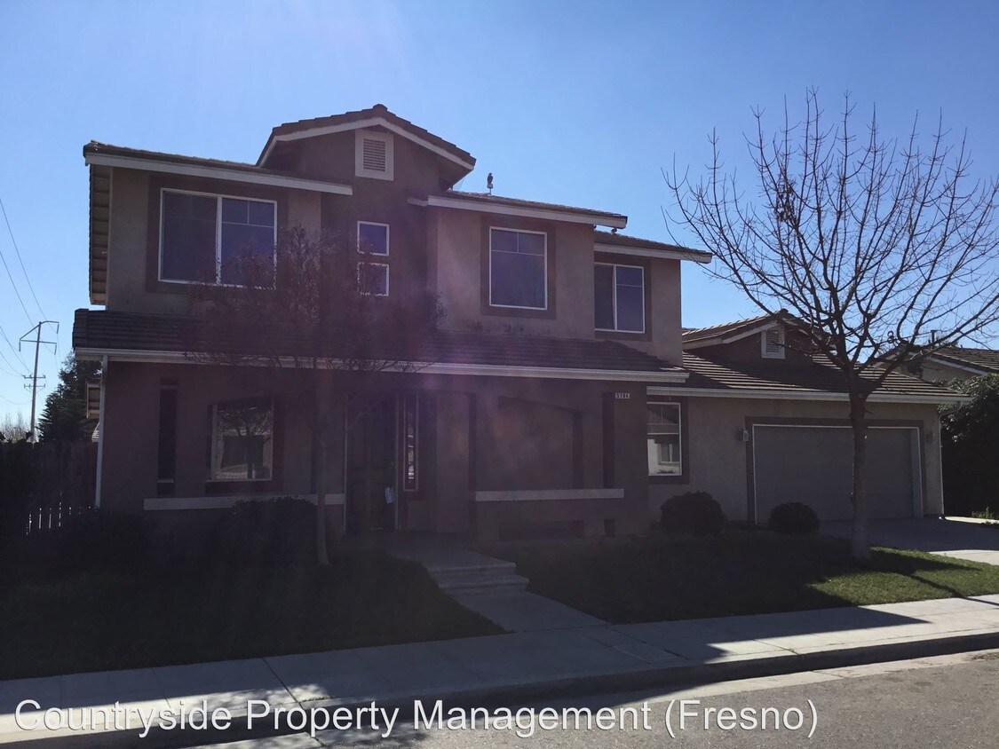Foto principal - 6 br, 3 bath House - 5784 E. Byrd Avenue