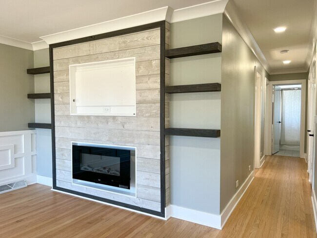 Foto del edificio - 4740 Opal Ave