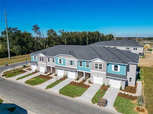 Building Photo - 4950 SW 81st Lp