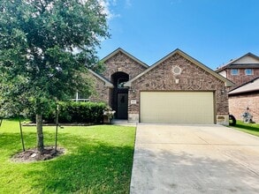 Building Photo - 5613 Sacco St
