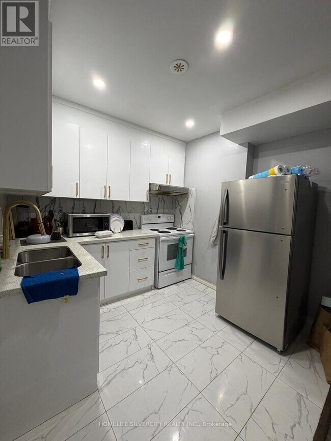 Building Photo - 8 Times Rd