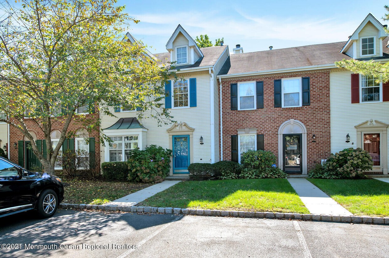 10 Preakness Ct, Tinton Falls, NJ 07724 Condo for Rent in Tinton