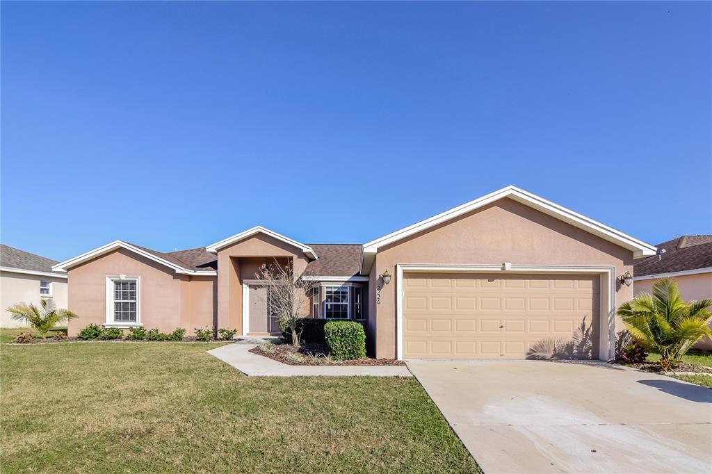 Foto principal - 2226 Bluebird Ave