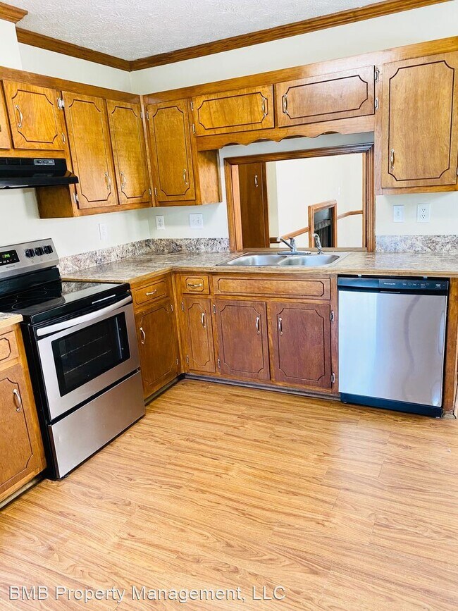 Building Photo - 3 br, 2 bath House - 1821 Young Farm Road